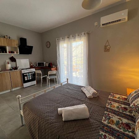 Aggelikis Studio Daire Zóla Dış mekan fotoğraf