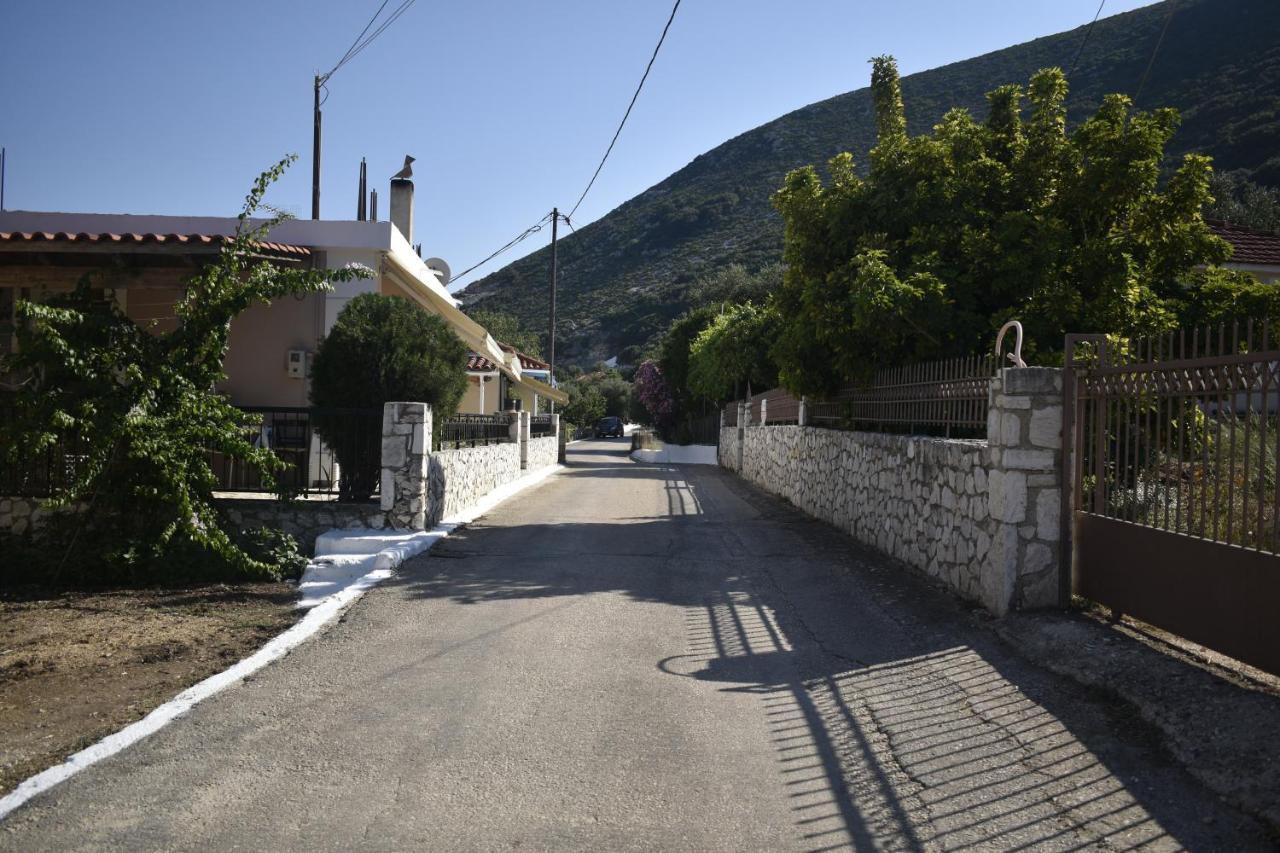 Aggelikis Studio Daire Zóla Dış mekan fotoğraf
